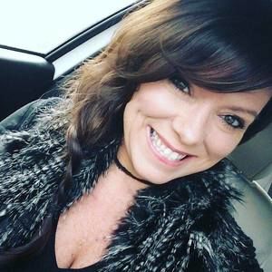 Meet your Posher, Tina